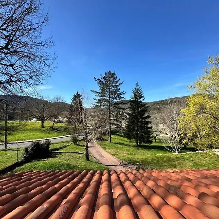 Le Koutoucou Feriehus Douelle